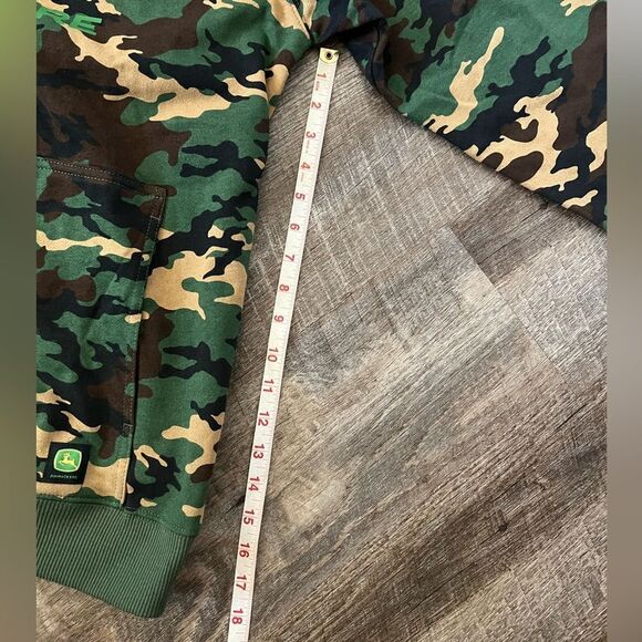 John Deere Core Graphic Logo Hoodie Camo- Size Medium - Picture 5 of 8